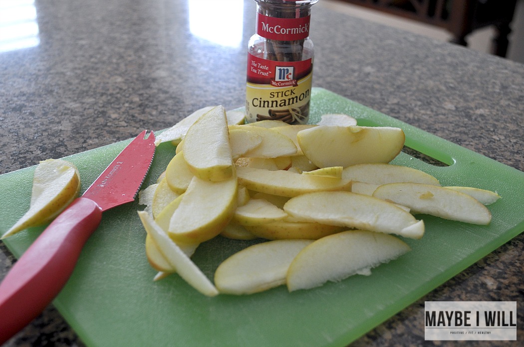 Apple Detox Water