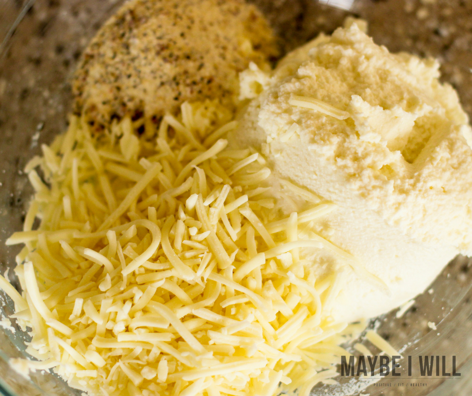 Cheesy Baked Chicken Roll-Ups - A super simple and easy dinner to get on the table in a hurry with only 5 ingredients it is sure to be a family favorite!
