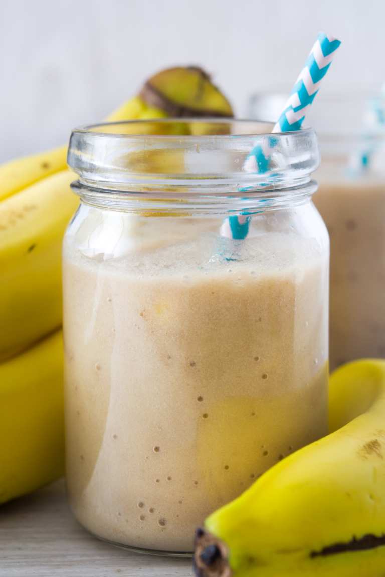 The Best Healthy Banana Cream Pie Protein Shake!