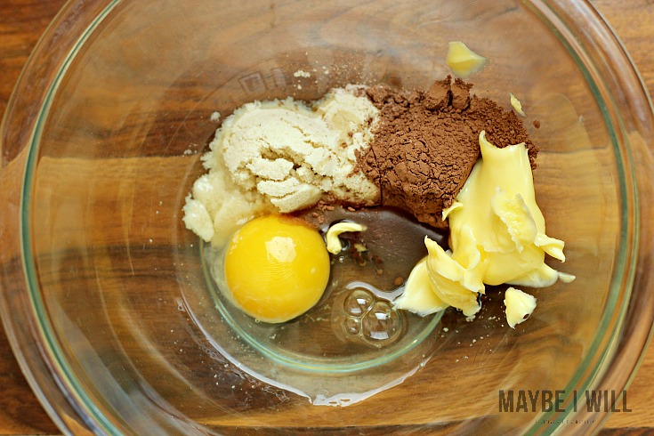 Sometimes you need a sweet treat when you are on a ketogenic diet! This Keto Chocolate Lave Cake is so flipping good you'll totally forget it's healthy! 